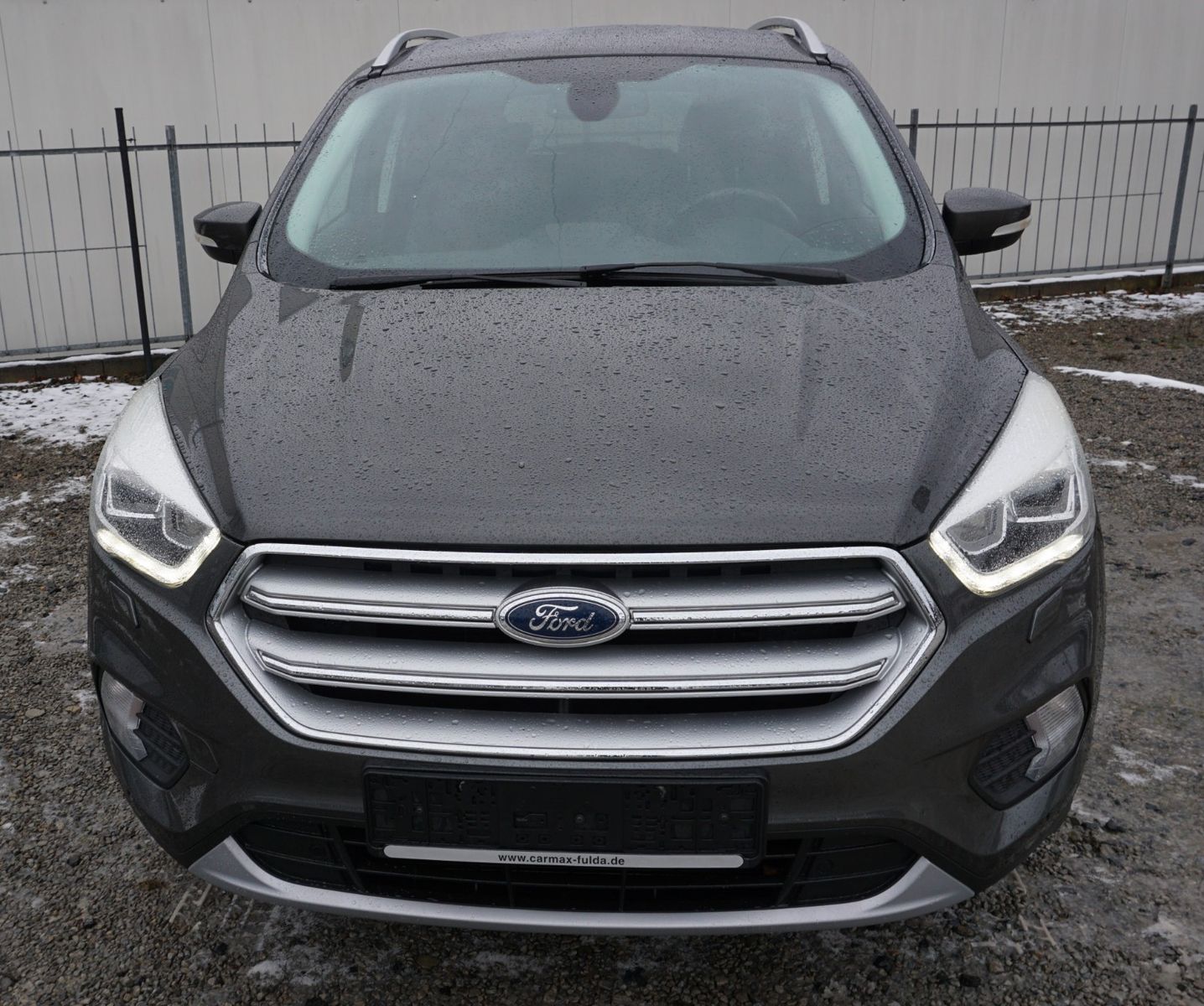 Fahrzeugabbildung Ford Kuga Titanium, Navi, Allrad, PDC, LED