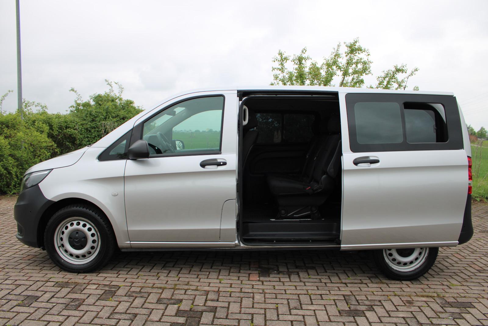 Mercedes-Benz Vito 116 Tourer Pro 4x4 kompakt 2xSchiebet Klima