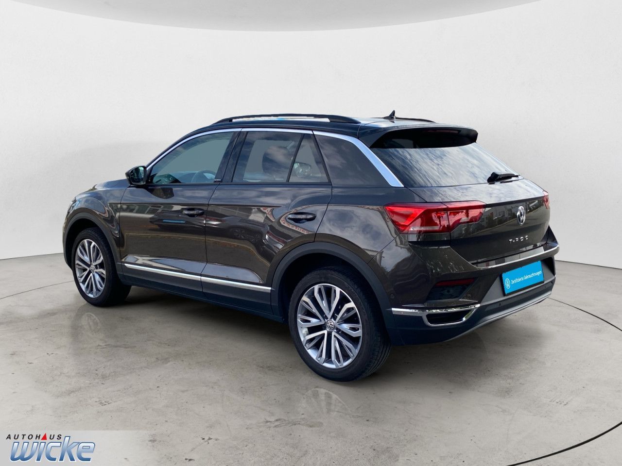 Volkswagen T-Roc 1.5 TSI IQ.DRIVE NAVI KLIMA PANO REAR VIEW foto 5
