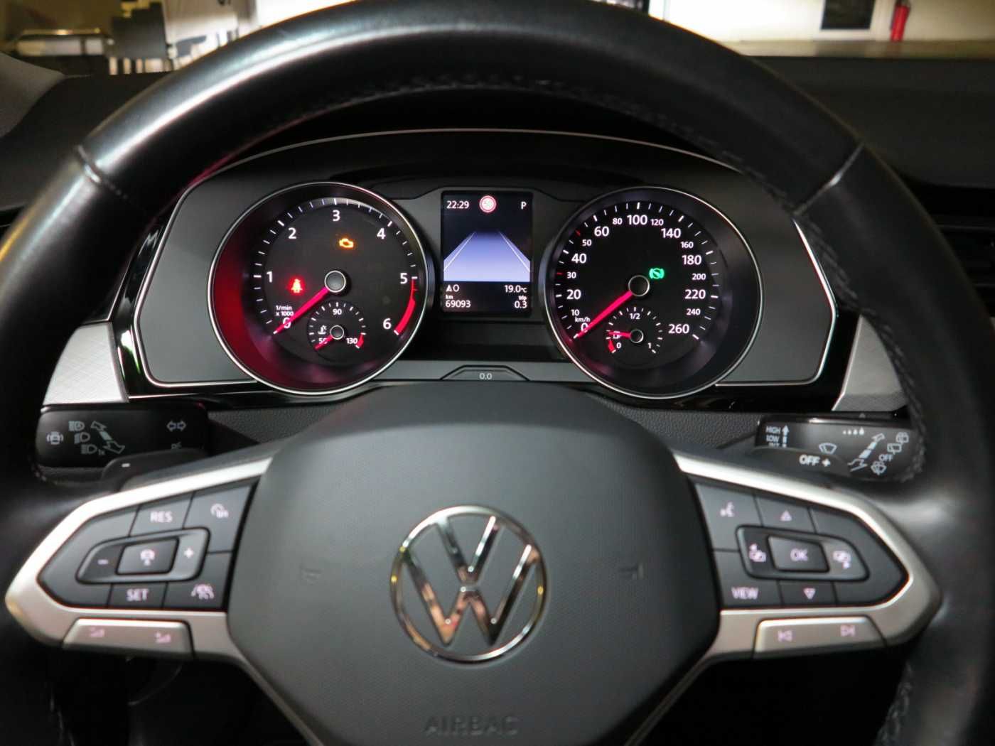 VW Passat Variant