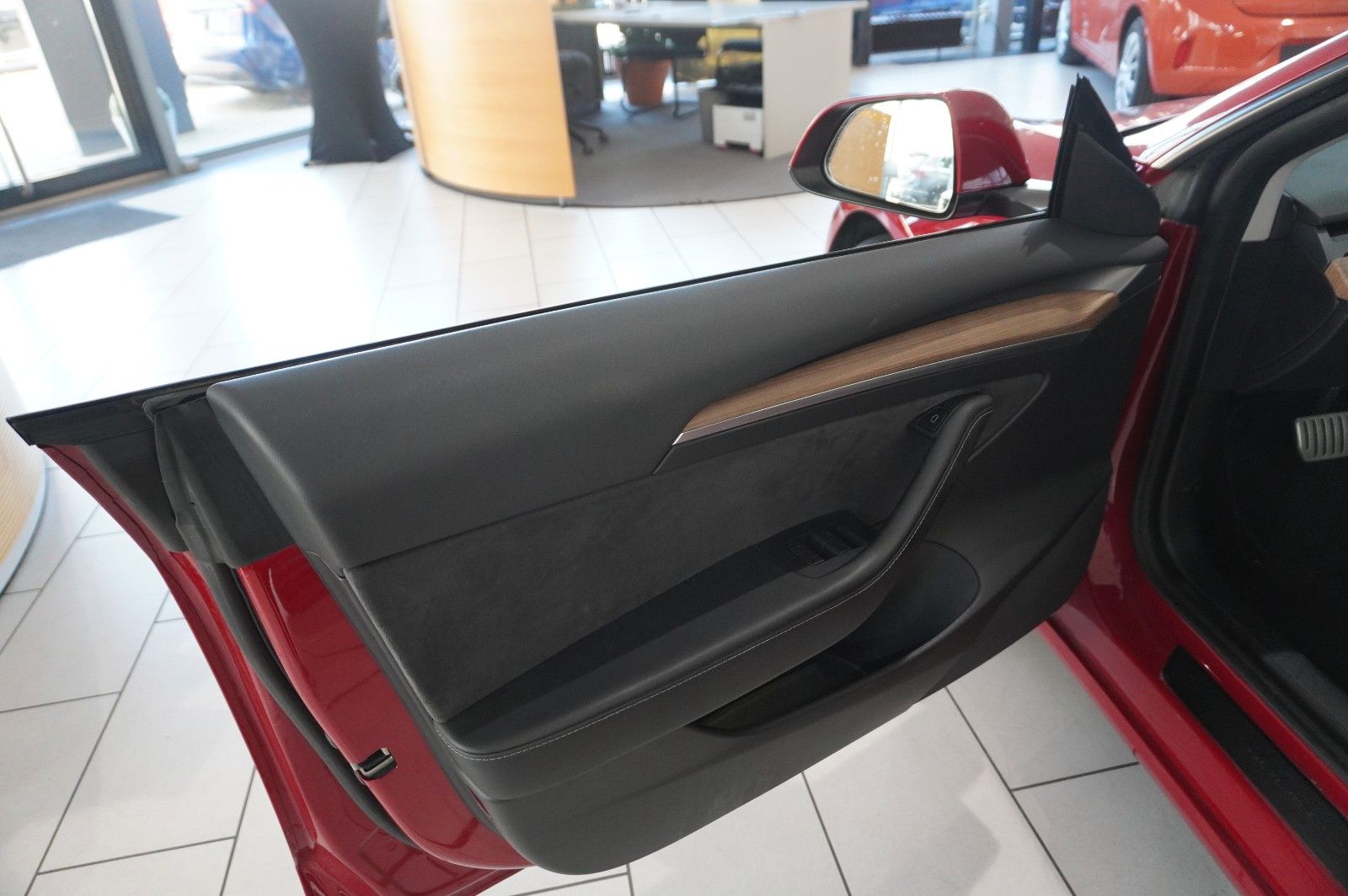 Fahrzeugabbildung Tesla Model 3 PERFORMANCE DUAL-MOTOR NAVI/LED/SH/AMD