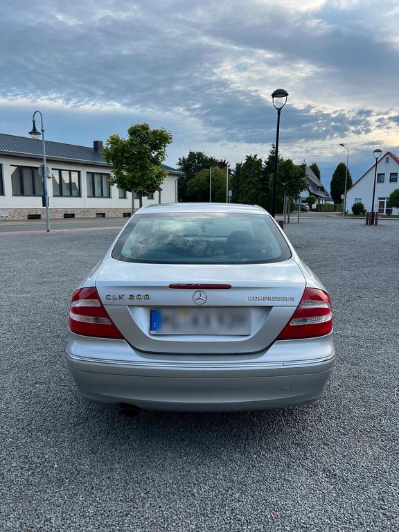 Mercedes-Benz CLK 200