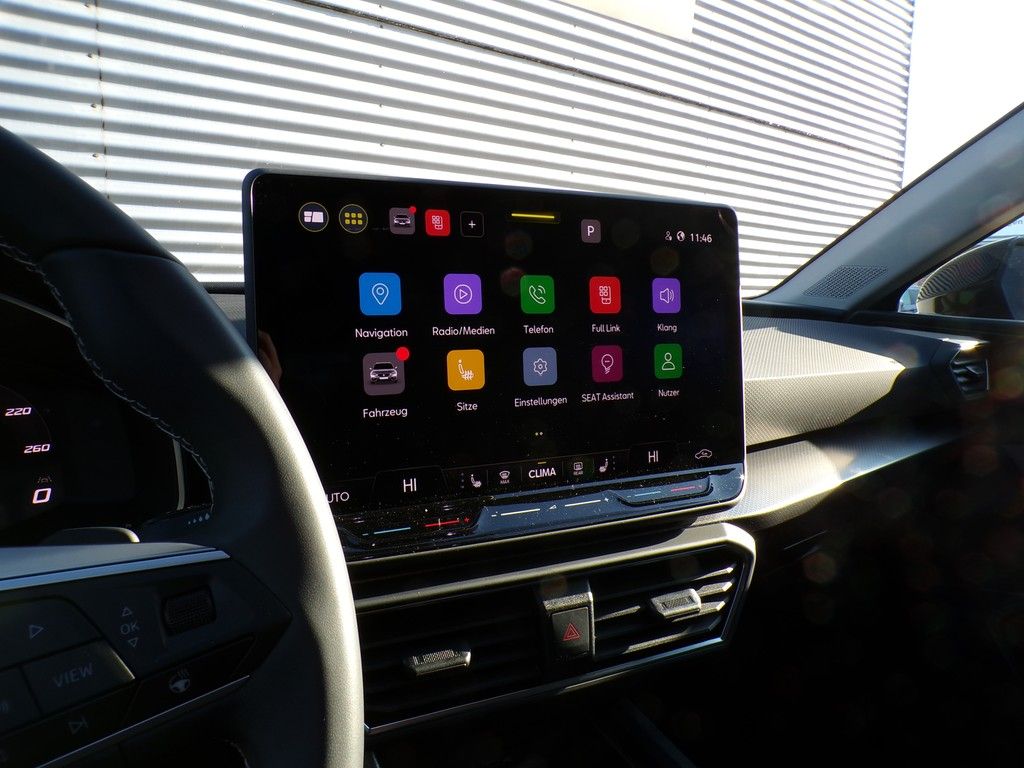 Fahrzeugabbildung SEAT Leon Sportstourer 1.5 eTSI DSG Road Edition