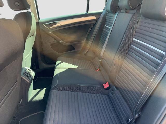 Volkswagen Golf Comfortline DSG Veigl Compact 2 Commander