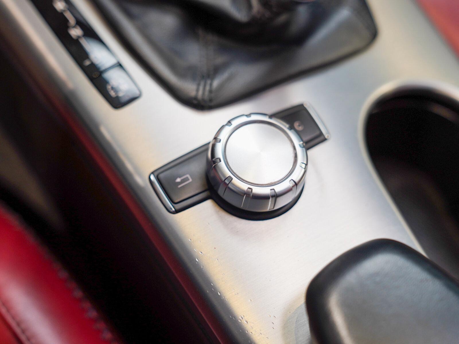 Mercedes-Benz SLK 200 BlueEFFICIENCY Roadster AirscarfAMG Line