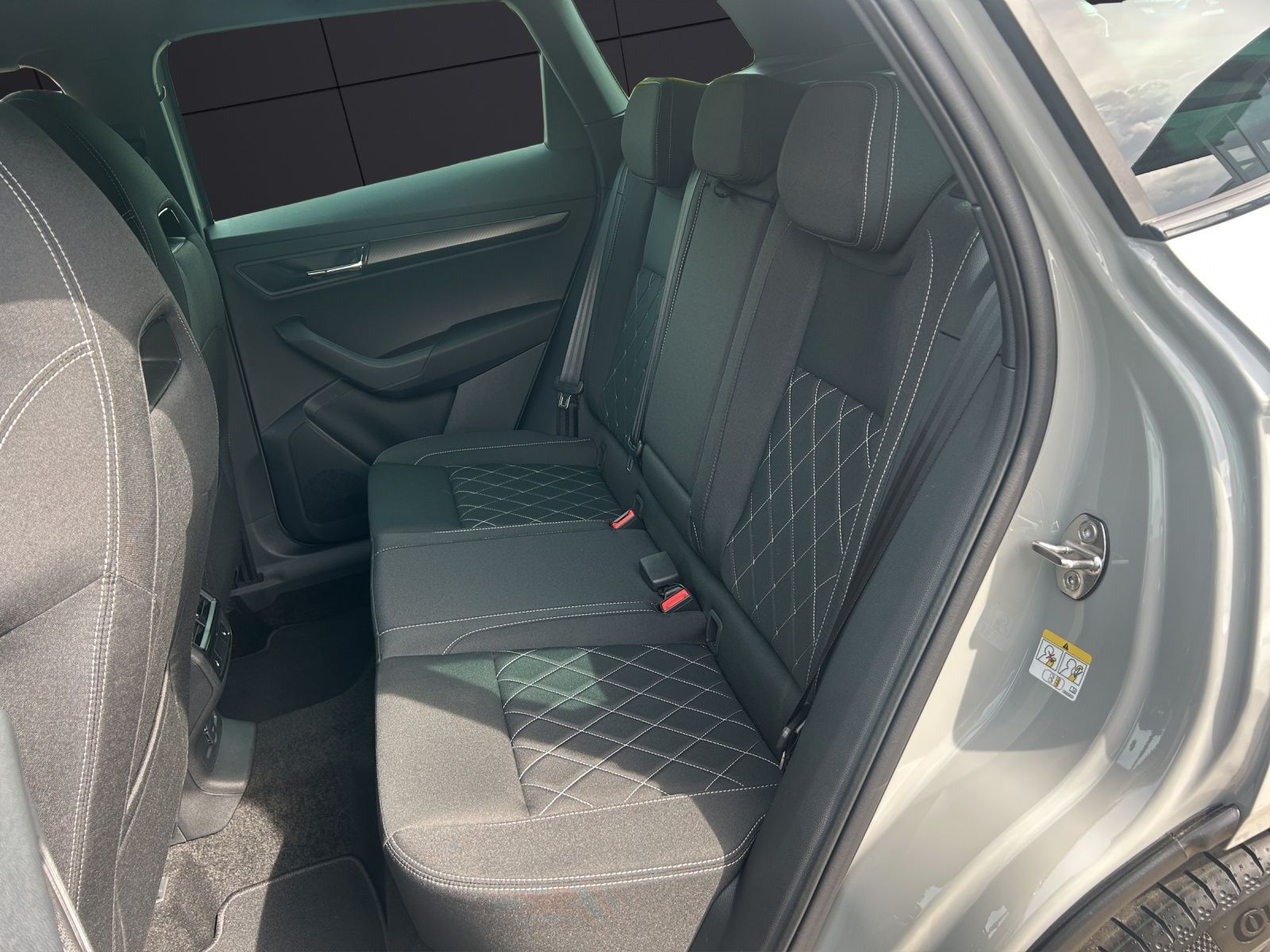 Fahrzeugabbildung SKODA Karoq 2.0 TSI Sportline 4x4 AHK MATRIX ACC