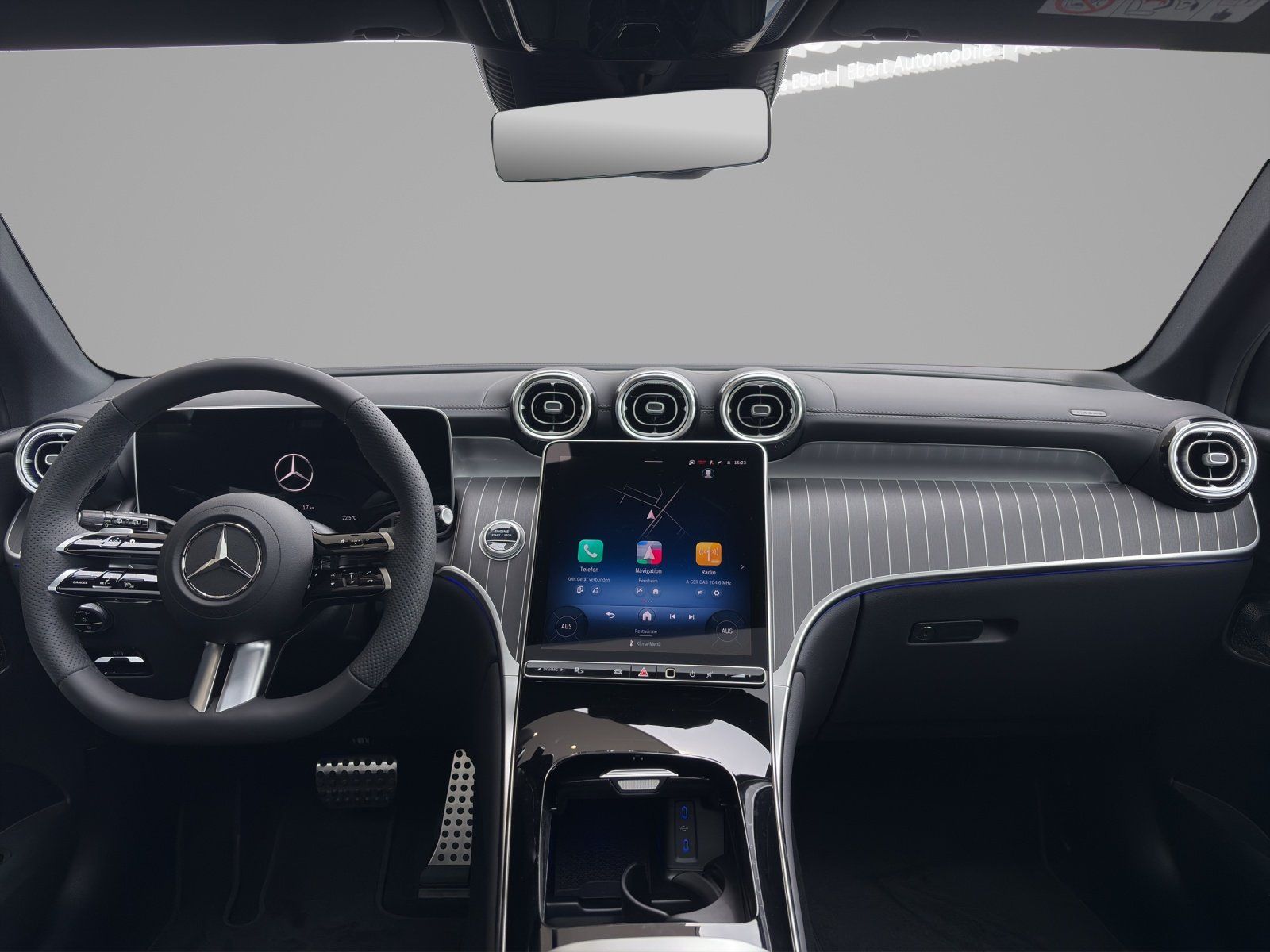 Fahrzeugabbildung Mercedes-Benz GLC 300 d AMG Burm DigiLight Pano AHK 360° Multi