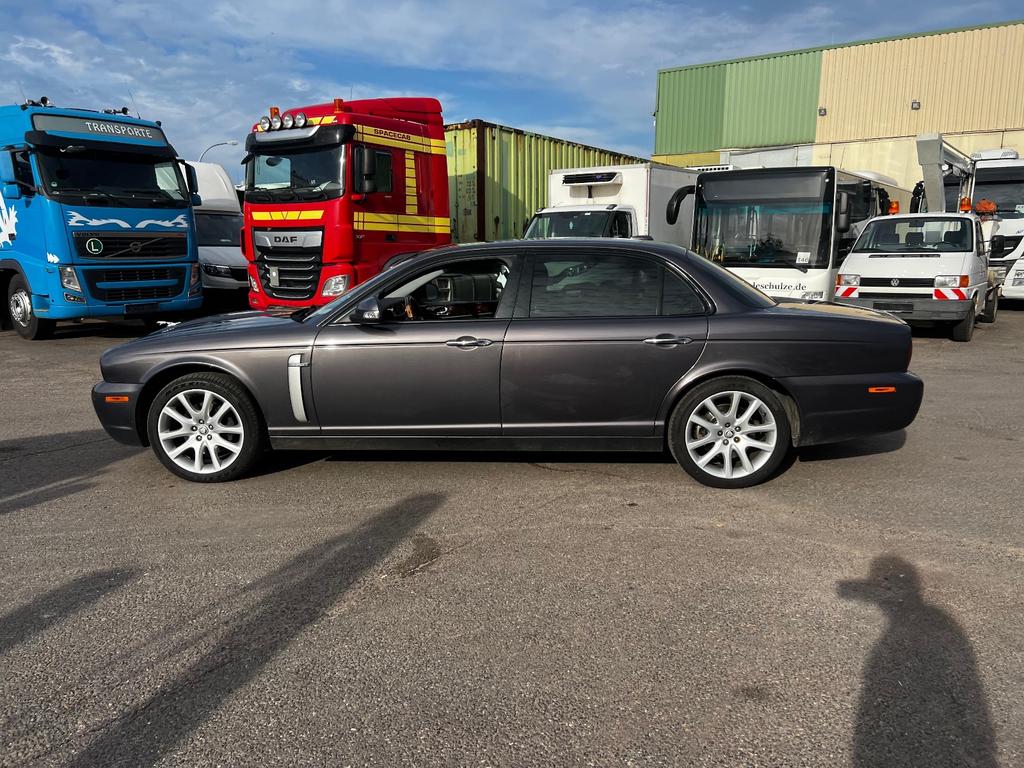 Jaguar XJ6