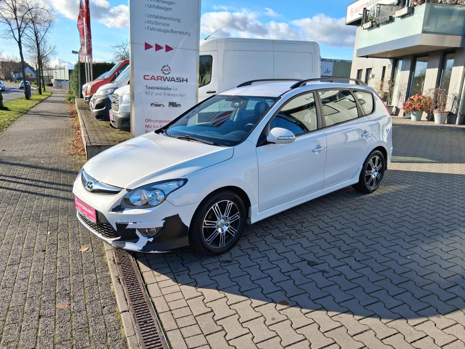 Hyundai i30 2012 — photo 9