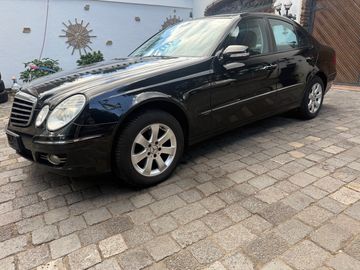 Mercedes E 320 - 3