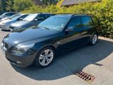 BMW 525 d e61 Touring - BMW 525 aus 2010: Kombi