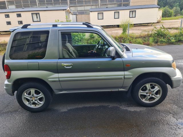 Mitsubishi Pajero Pinin 4WD