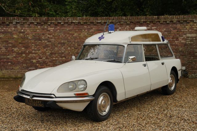 Citroën DS 20 F Ambulance "Rehaussée" Well preserved con