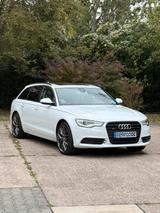 Audi AUDI A6 4G C7 2.8 FSI / TÜV NEU 10/27 - Audi A6 mit Benzin-Antrieb: Kombi, 2.8