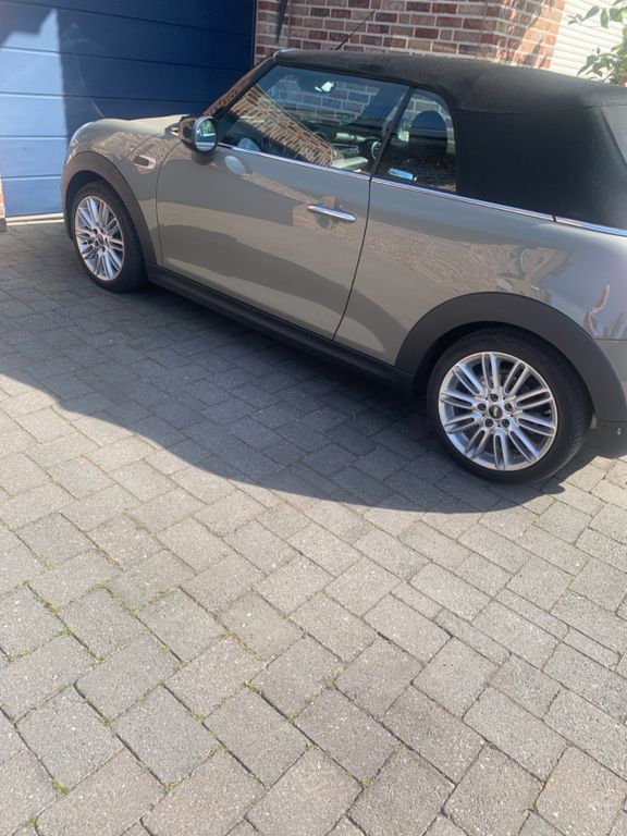 Image of MINI Cooper Cabrio