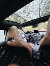 Mercedes-Benz GLA 220d 4MATIC - Mercedes-Benz GLA 220 aus 2017
