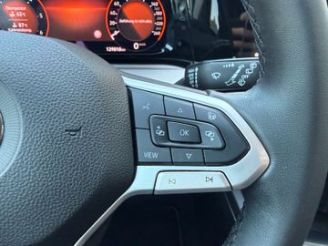 Volkswagen Golf VIII 2.0 TDI Variant Life|Kamera|Navi|AHK