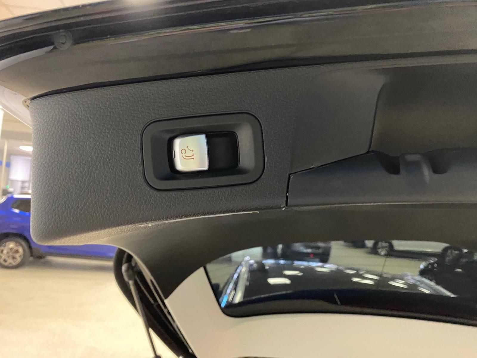 Fahrzeugabbildung Mercedes-Benz C 200 Mildhybrid+AVANTGARDE+Kamera+Navigation
