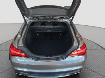 Mercedes CLA 220 Shooting Brake - 12