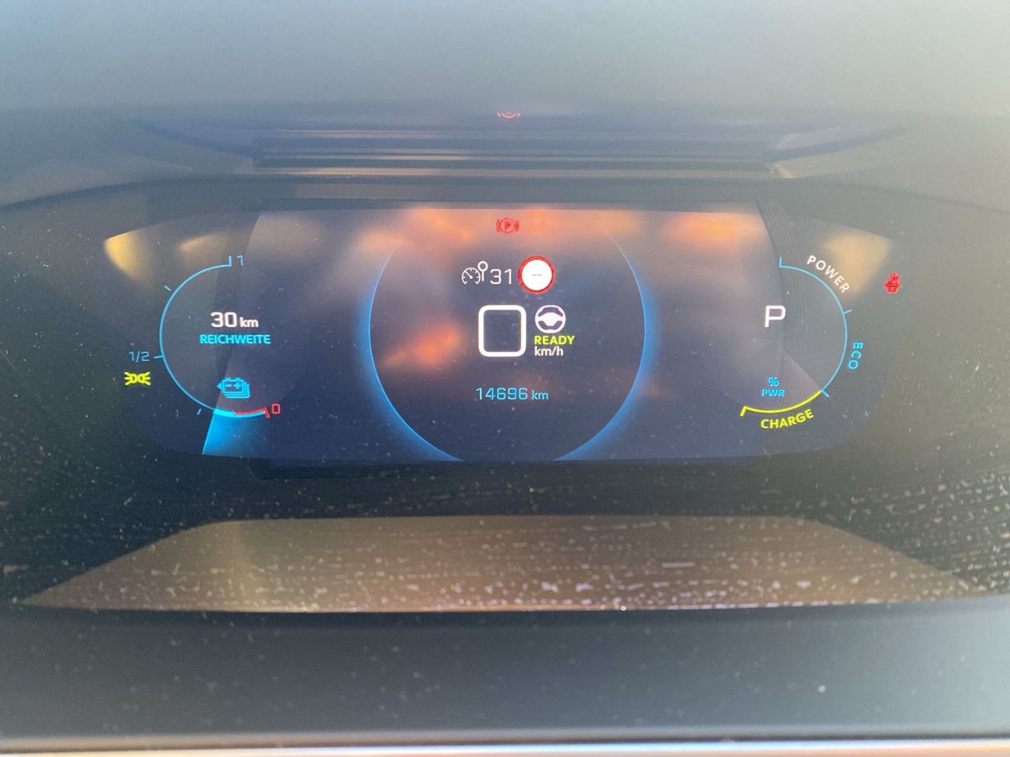 Fahrzeugabbildung Peugeot 2008 e- GT Elektromotor 136 *Sitzheizung*ACC*Kam