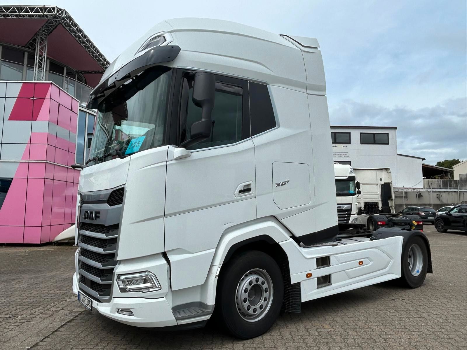 Fahrzeugabbildung DAF 2 Stück XG+ 530 FT SSC NGD E6, Intarder