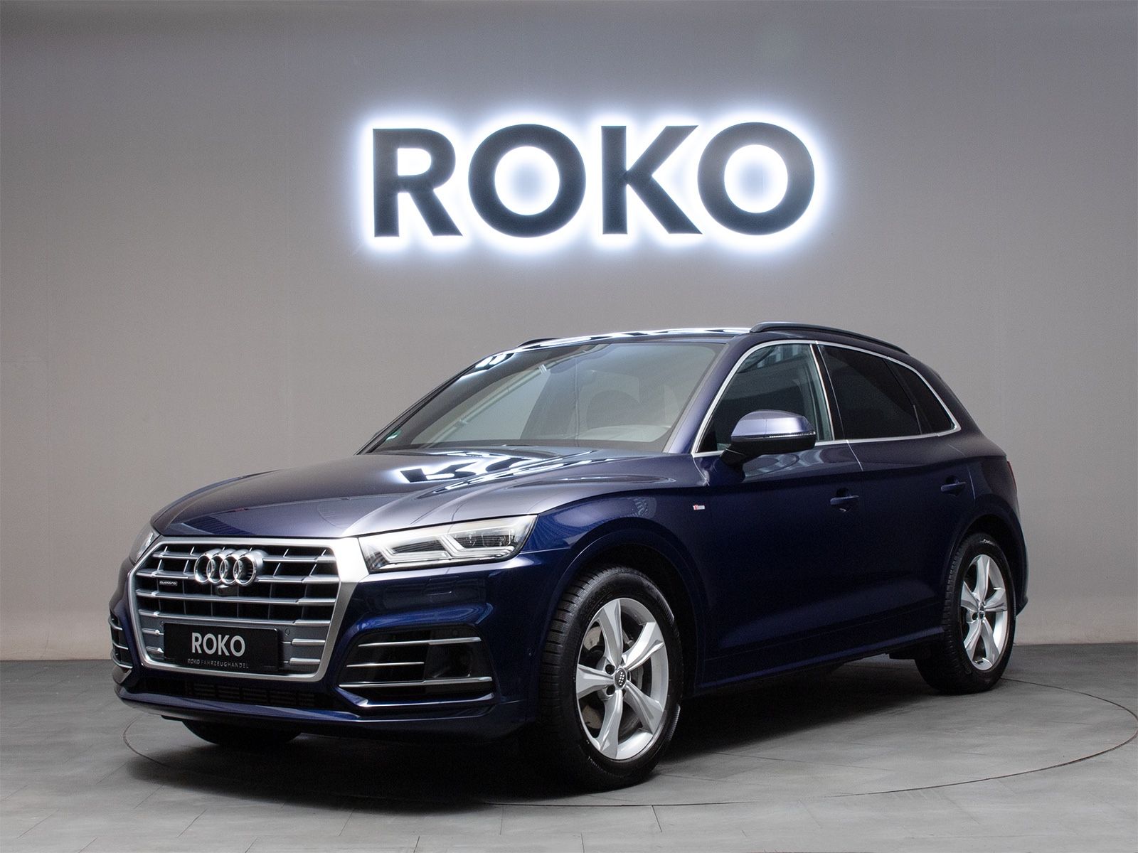 AUDI Q5 quattro 2.0 TFSI S-Line 360°Matrix AIR Leder