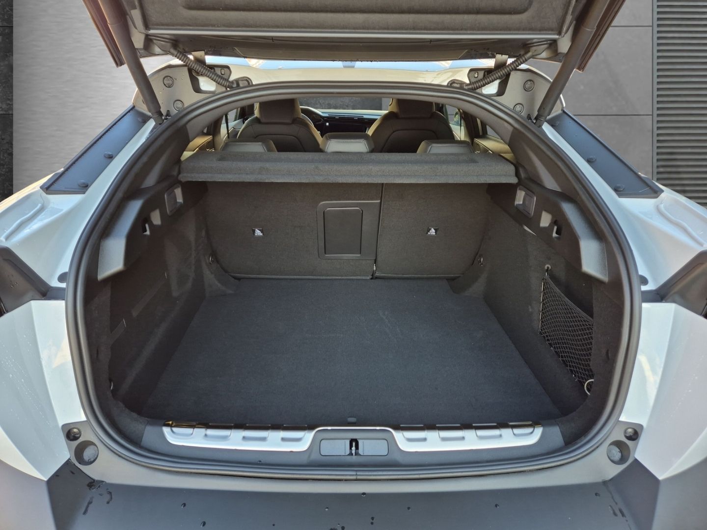 Peugeot 408 - Bild 5