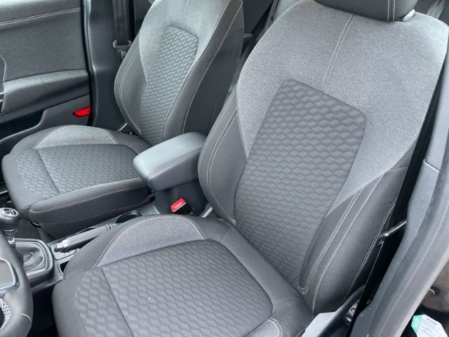 Fahrzeugabbildung Ford Puma 1.0 EcoBoost Mild Hybrid Titanium AHK, Navi