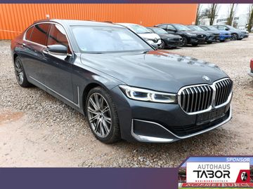 BMW 750 - 2