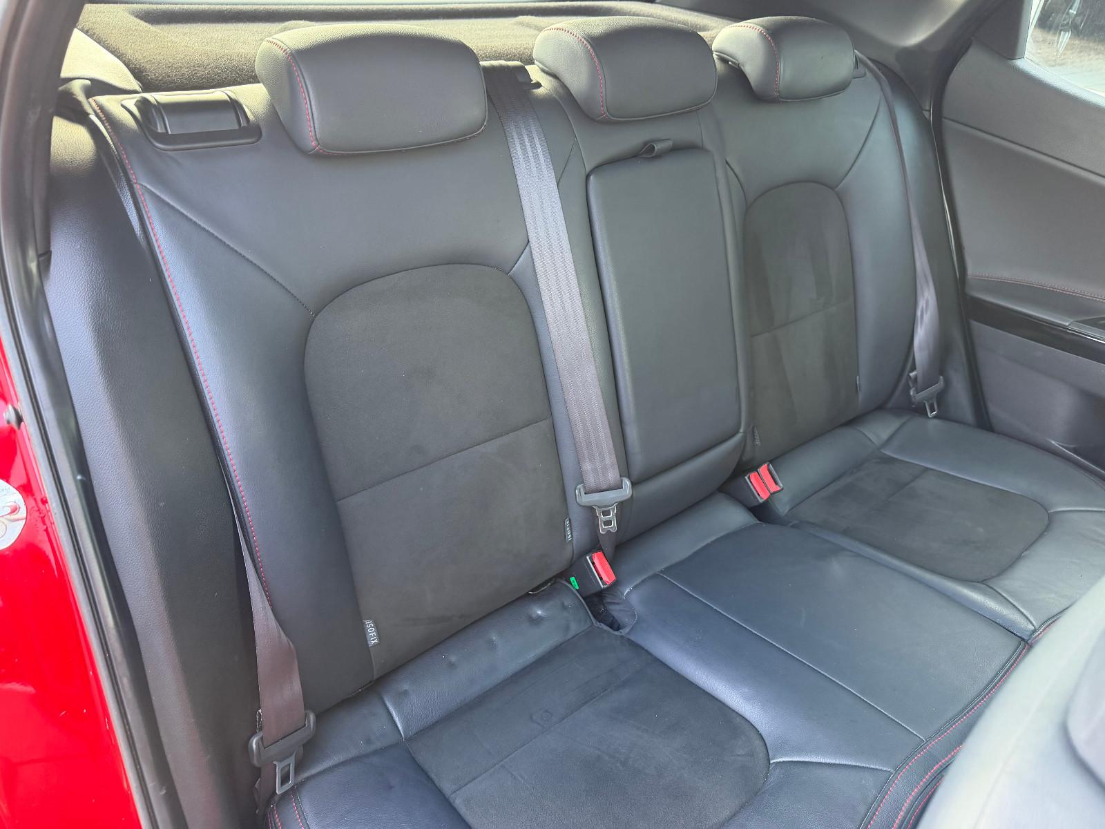 Kia cee'd / Ceed GT TRACK/PANO/LED/GARANTIE/KAMERA/