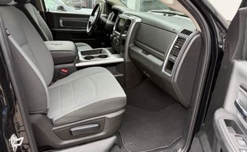 Dodge RAM - 8