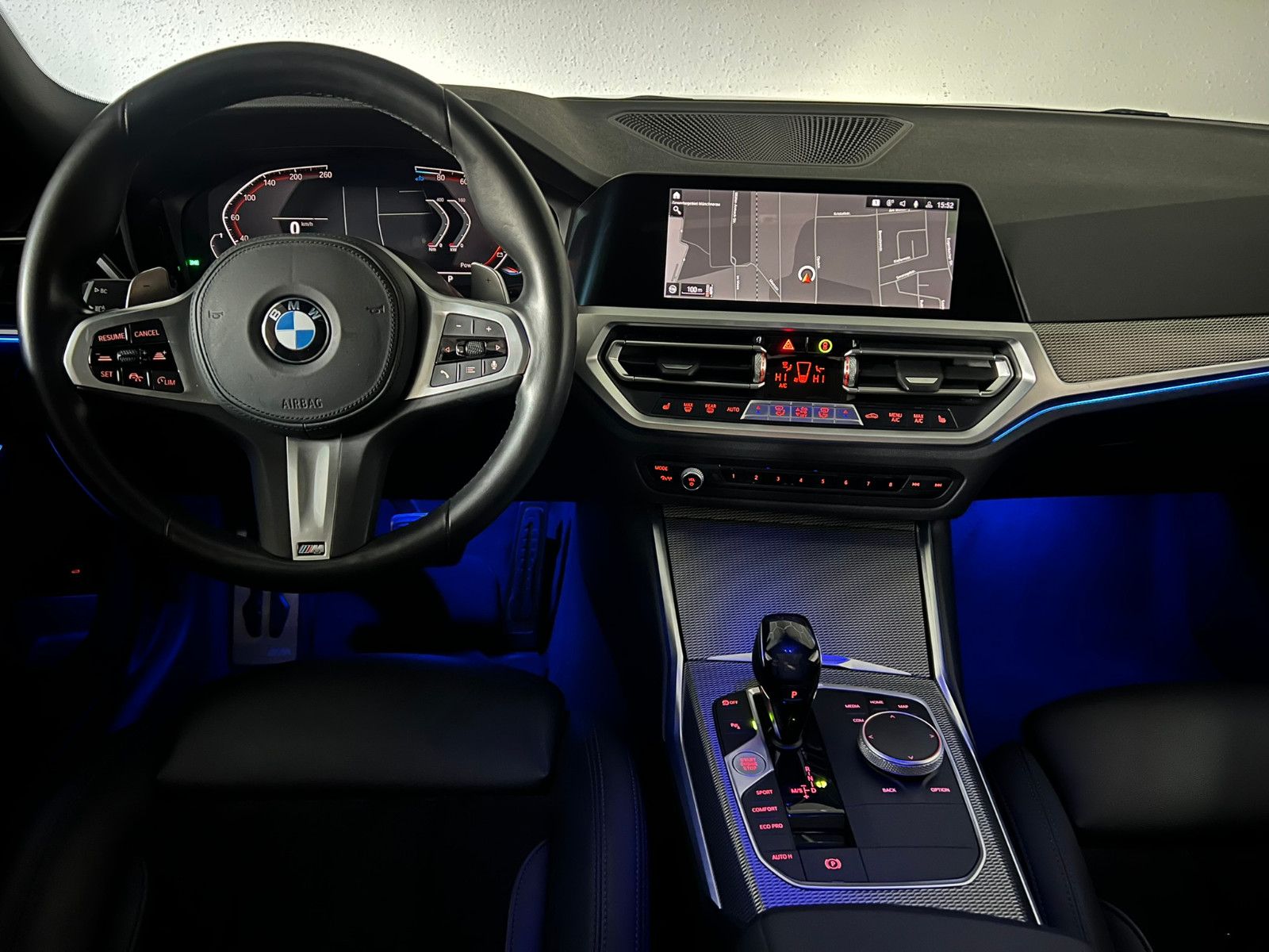 Fahrzeugabbildung BMW 320 d M SPORT/LED/DAB/PANO/ACC/19%/DE FZG