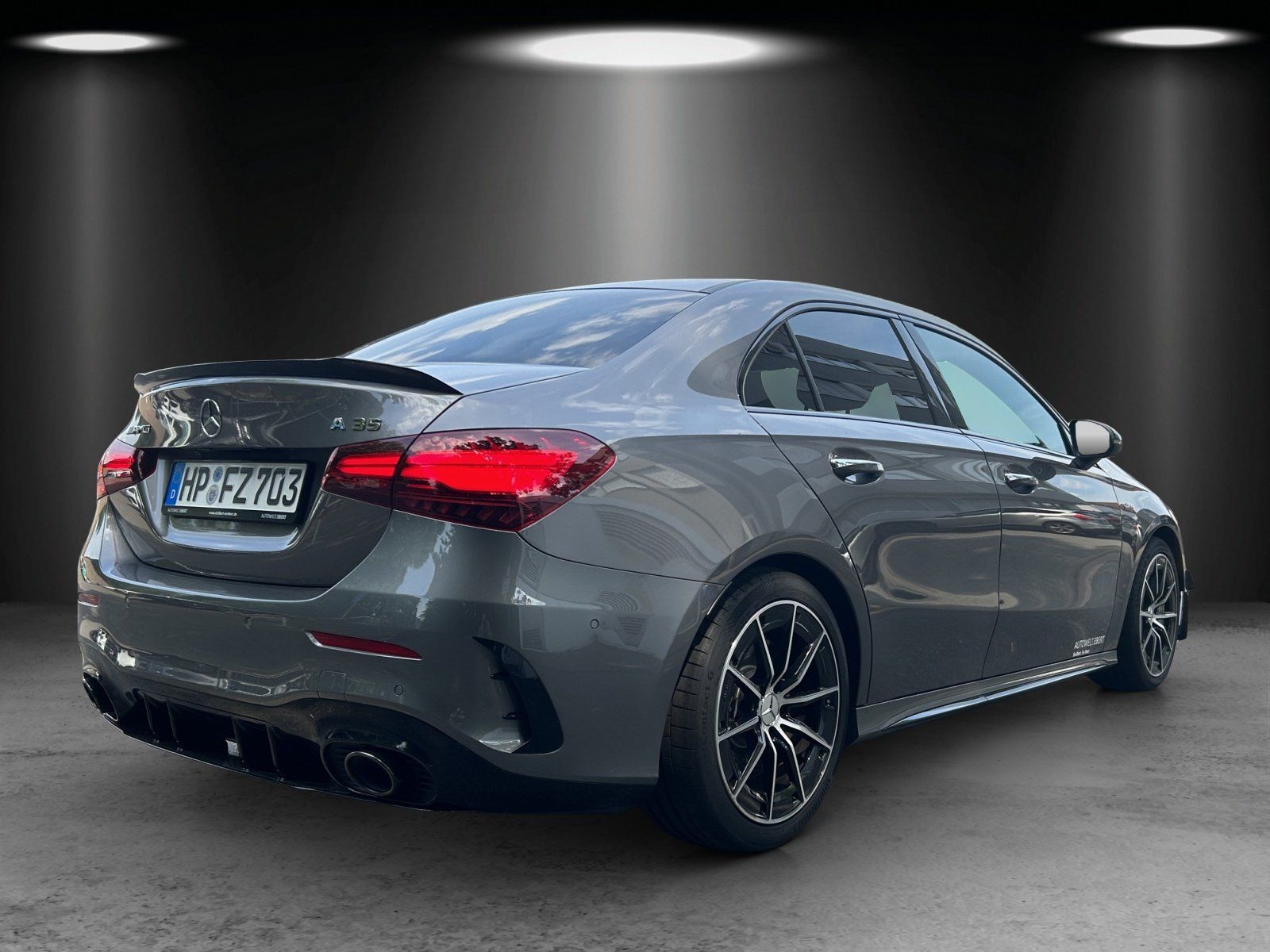 Fahrzeugabbildung Mercedes-Benz Mercedes-AMG A 35 4M Limousine+PSD+Keyless-GO