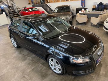 MYAUTOCENTER – Gebraucht- und Jahreswagen mit Werkstattservice in Pfaffenhofen Audi A3 2.0 TDI Ambition *2. Hand*Klima*Tempomat*TÜV*