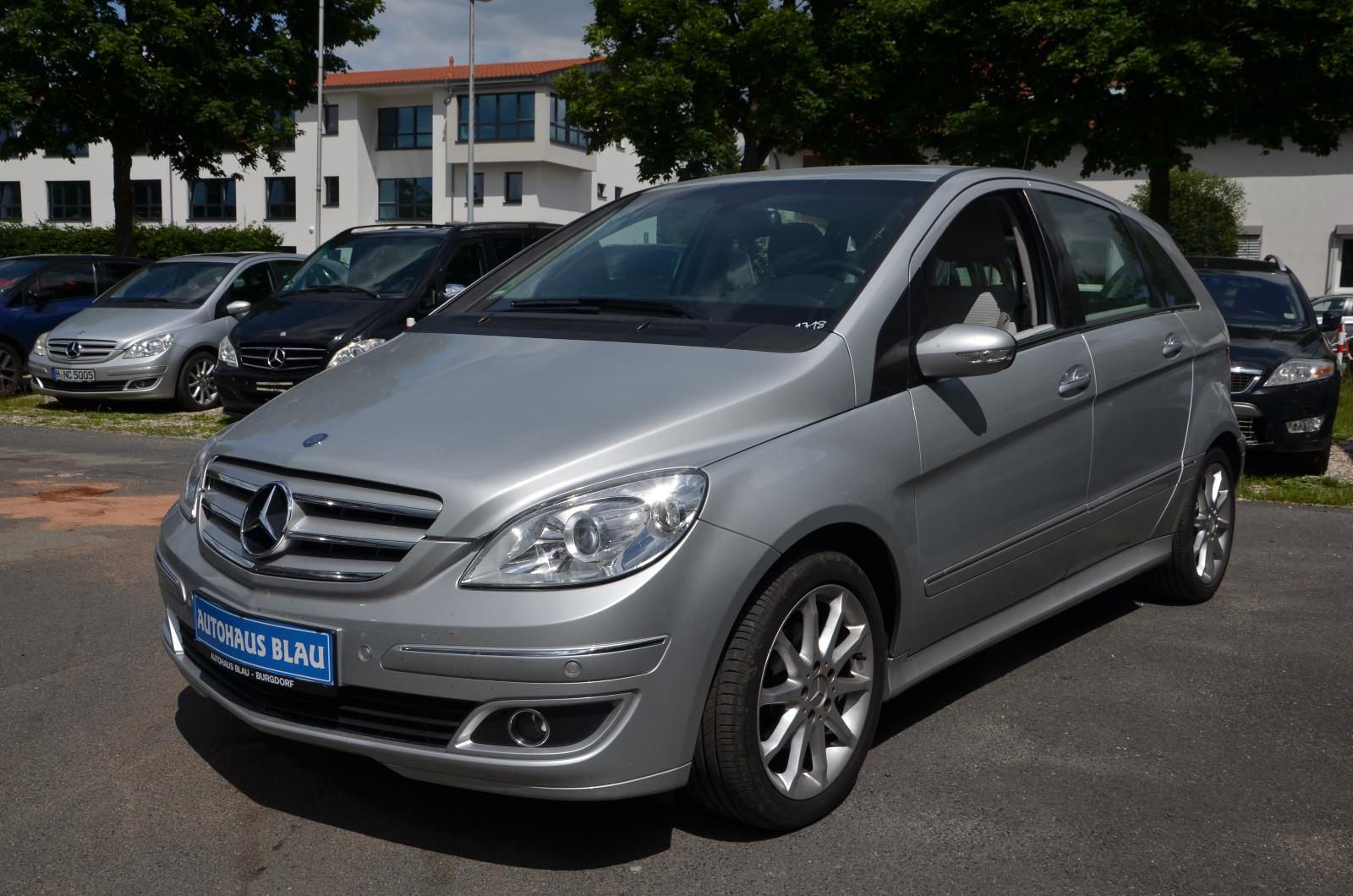 Mercedes-Benz B 200 *AUTOMATIK*TEILLEDER*AHK*SPORTPAKET*2.HD!*