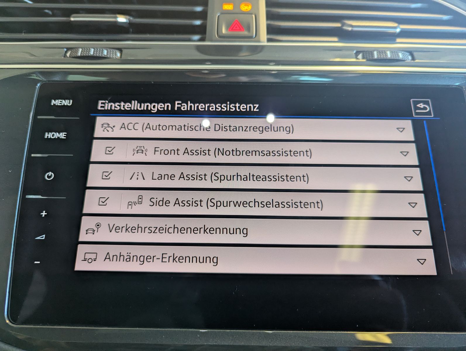 VW Tiguan 2.0 TDI DSG R-Line Matrix Pano HUD AHK 20 - Image 31