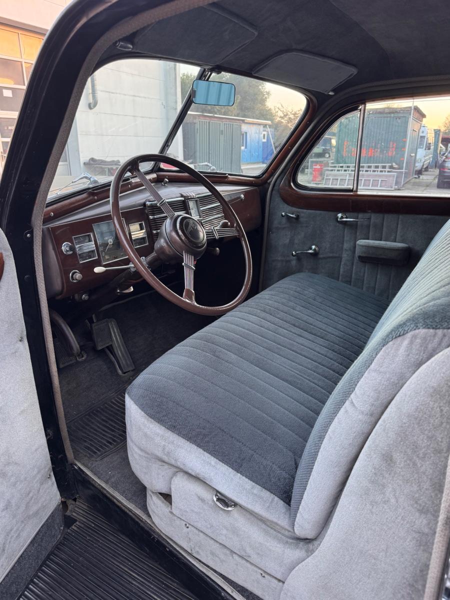 Cadillac Fleetwood 75
