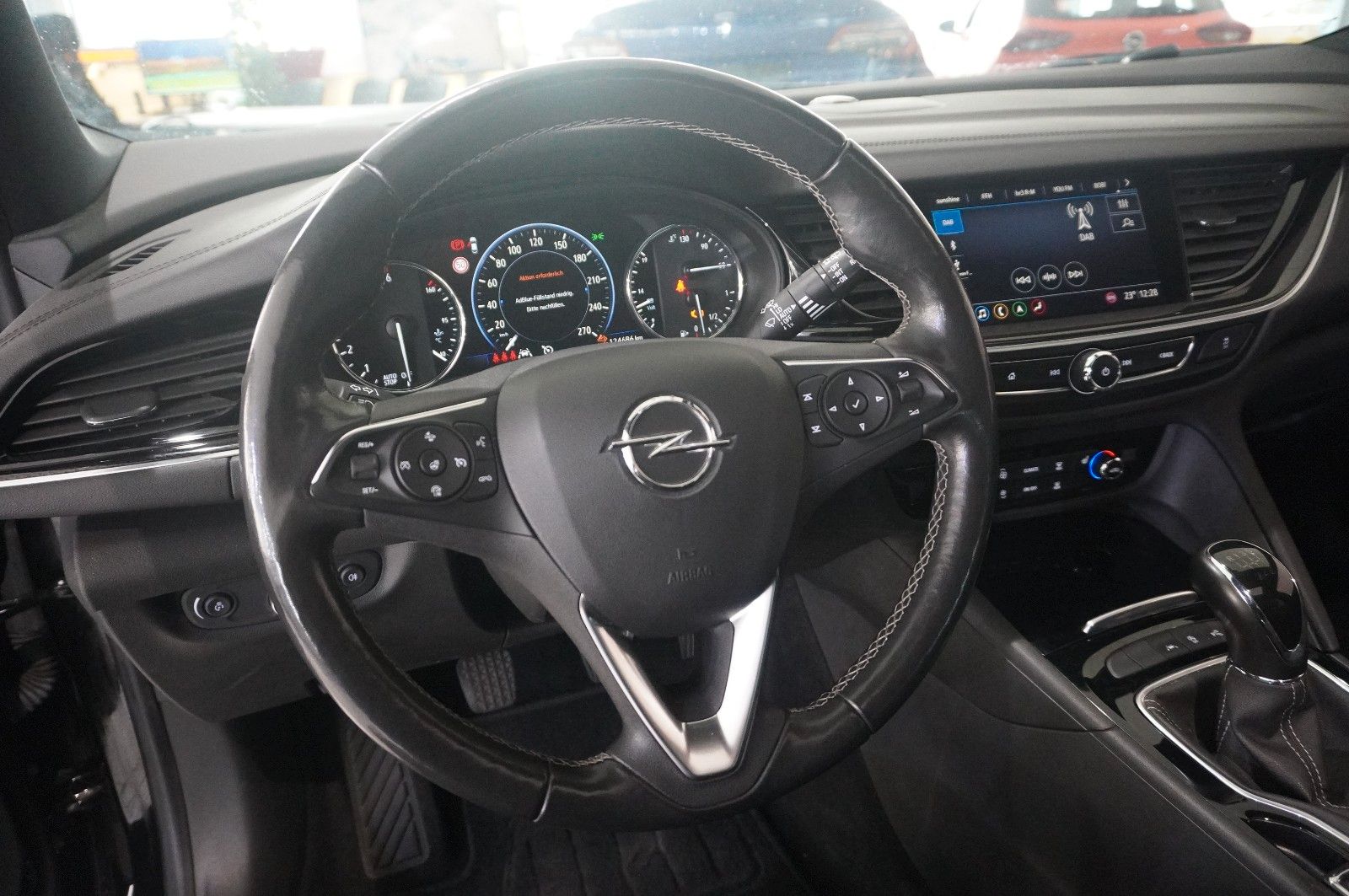 Fahrzeugabbildung Opel Insignia B ST 2.0D ELEGANCE NAVI/LED/KAMERA/PANO