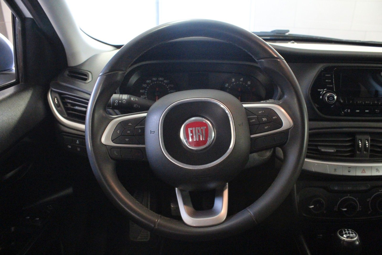 Fahrzeugabbildung Fiat Tipo 1.4   16V Street*5 Türer