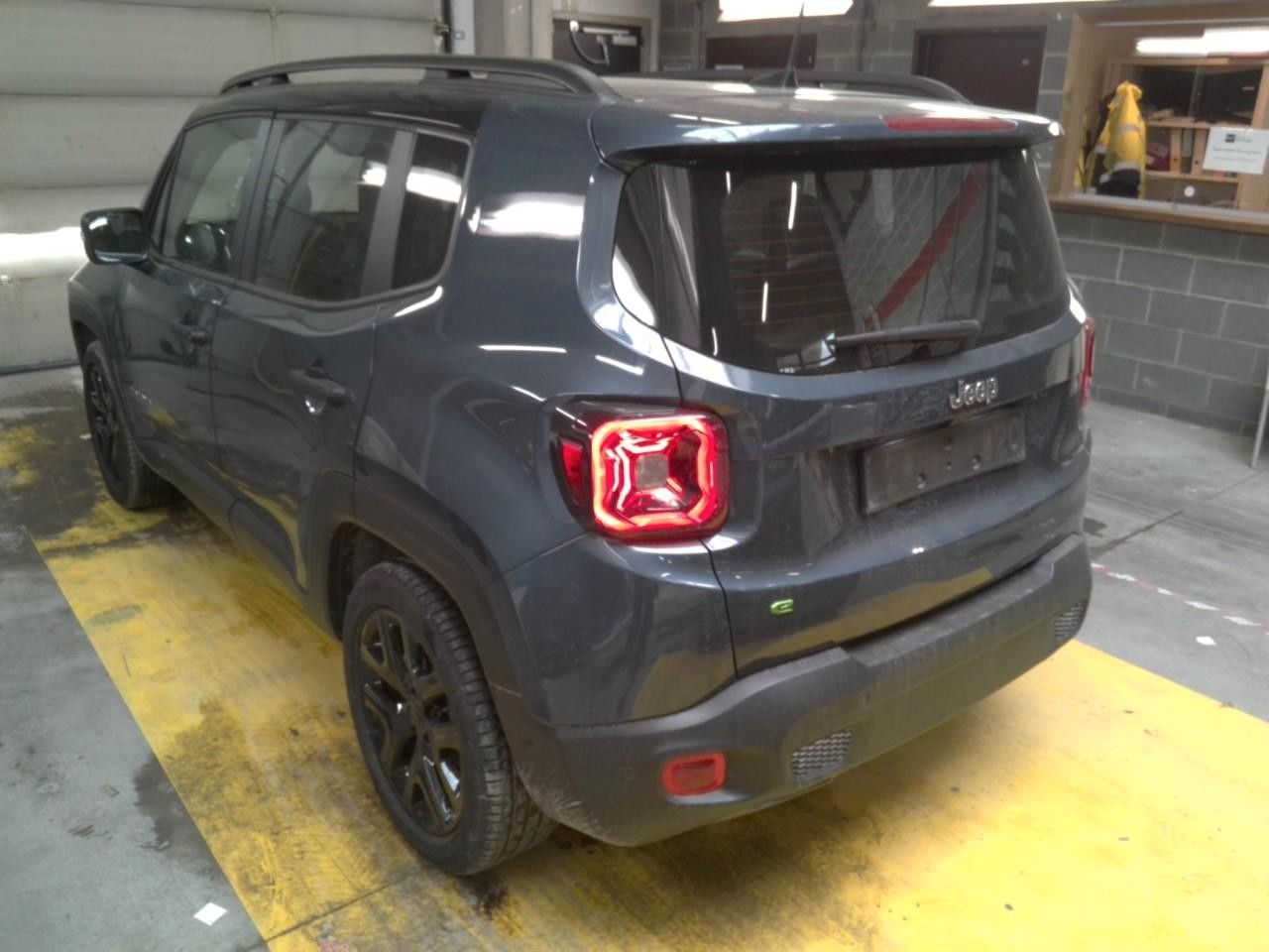 Jeep Renegade SUMMIT 15 MHEV T4 130 DCT7 LEDER*PANO imagem 3