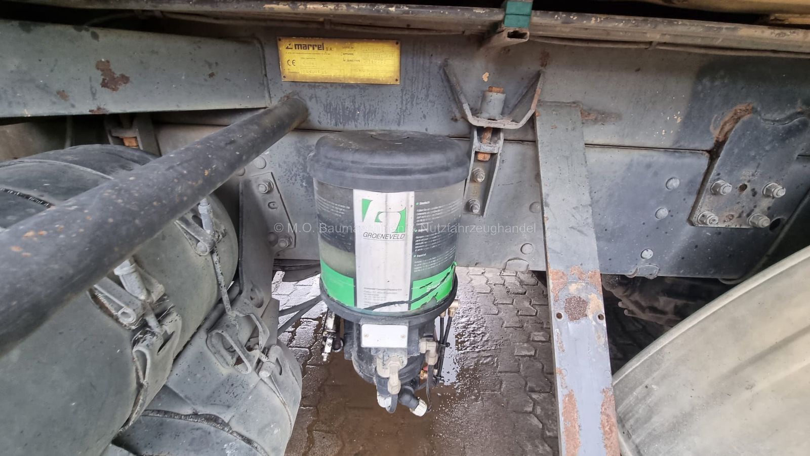 Fahrzeugabbildung Scania 114c 340 / AC / 6x4 / Bordmatik /