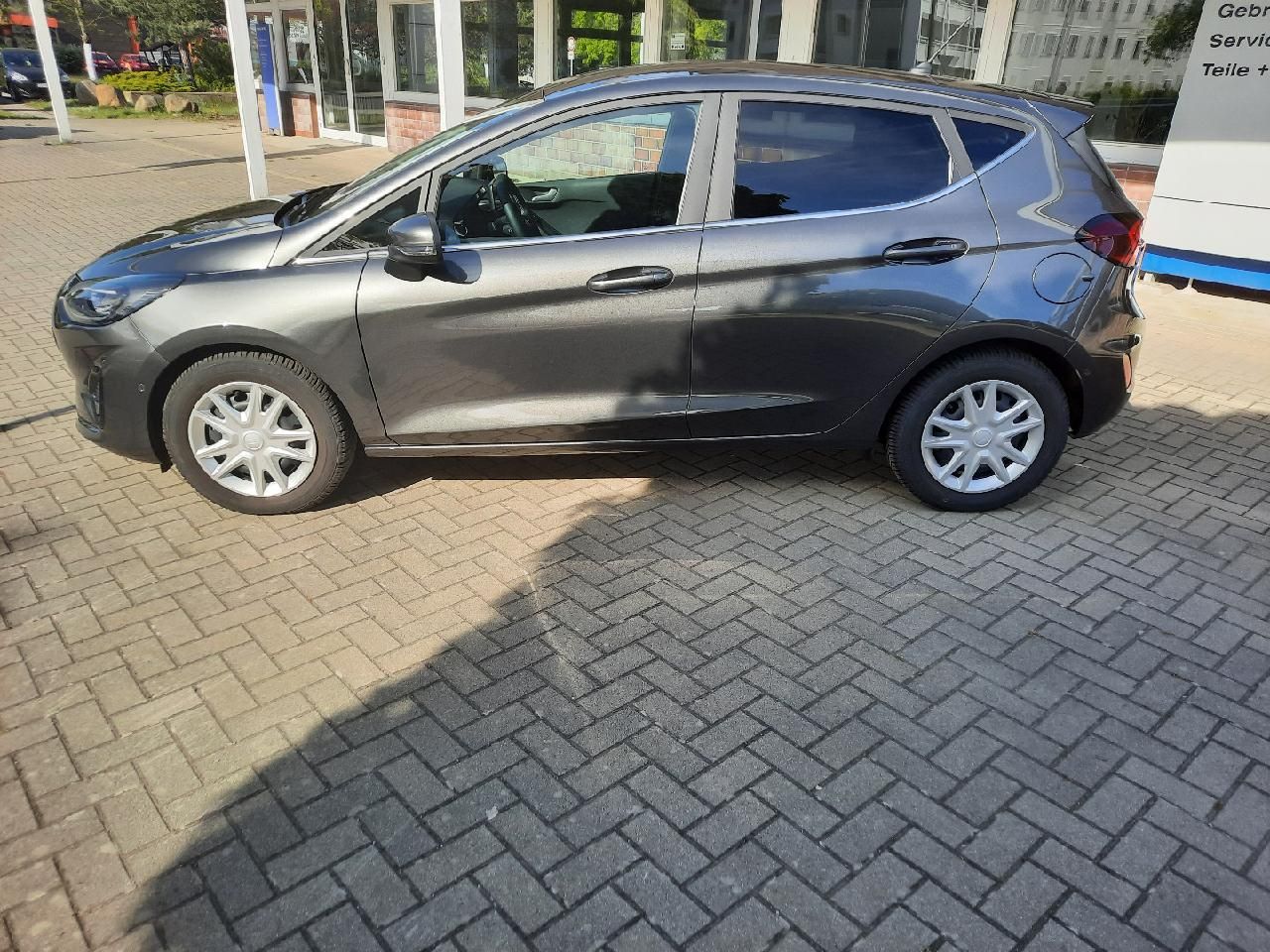 Fahrzeugabbildung Ford Fiesta Titanium X