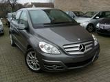 Mercedes-Benz B 200 Automatik / Sportpaket / Navigation / Shz - Mercedes-Benz B 200: Sport