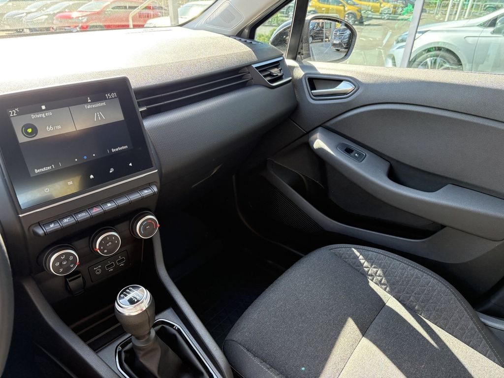 RENAULT Clio - Bild 5