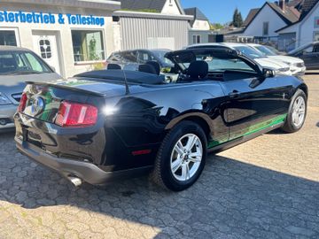 Ford Mustang - 3