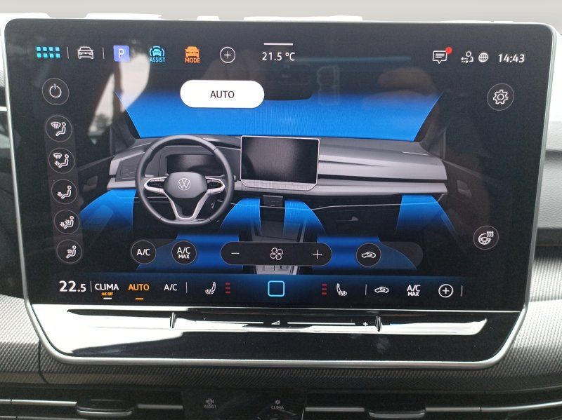 Fahrzeugabbildung Volkswagen Golf Vr. 8 1.5 eTSI R-Line DSG