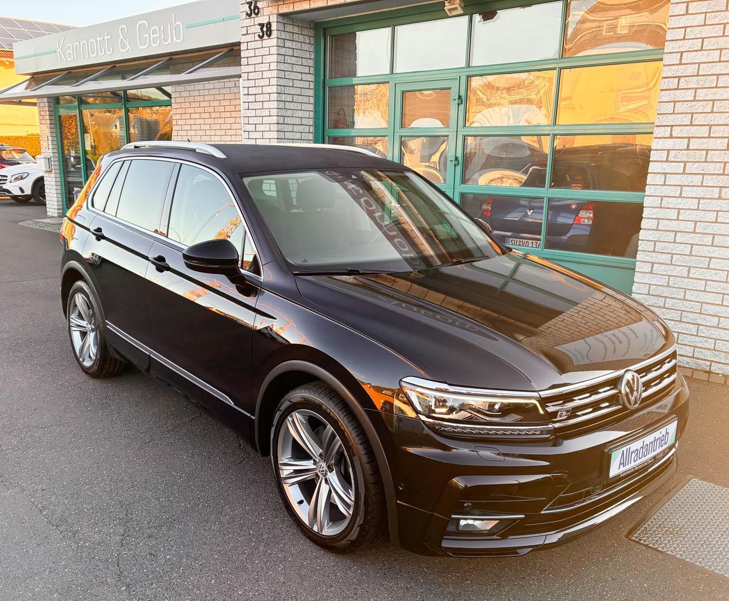 Volkswagen Tiguan *R-Line* 4Motion