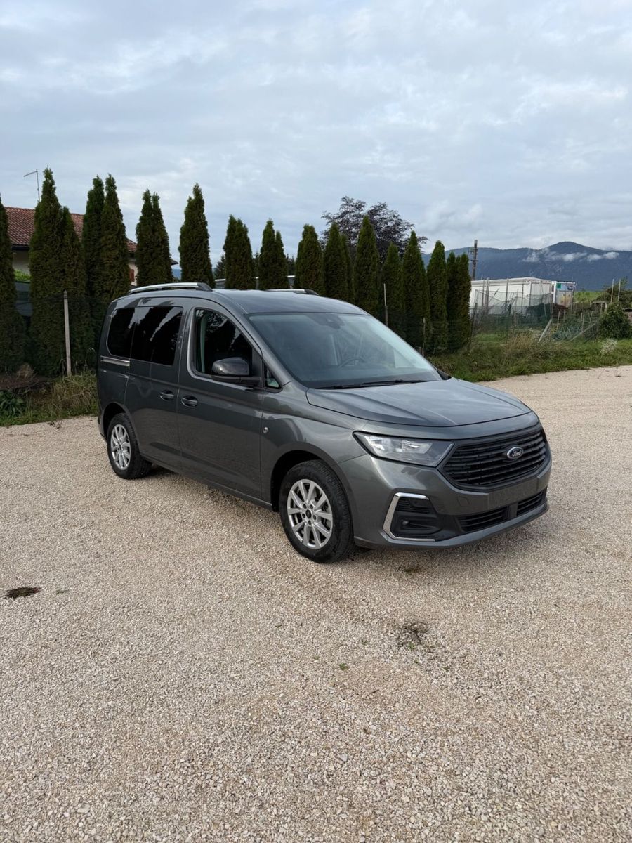 Other Ford Tourneo Connect 2.0 EcoBlue 122 CV 4x4 7 po imagem 3