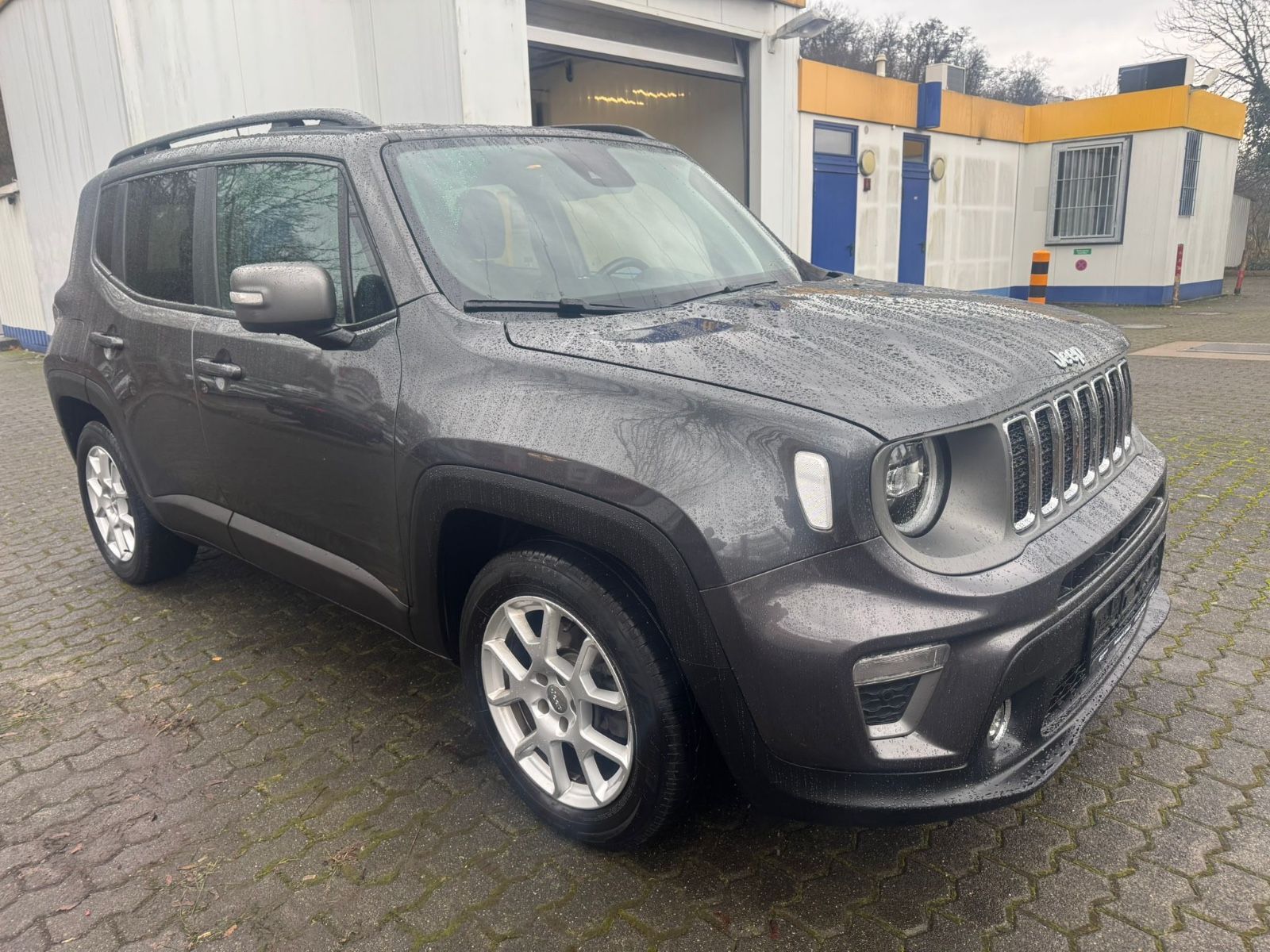 Fahrzeugabbildung Jeep Renegade Limited FWD LED+Navi+Automatik