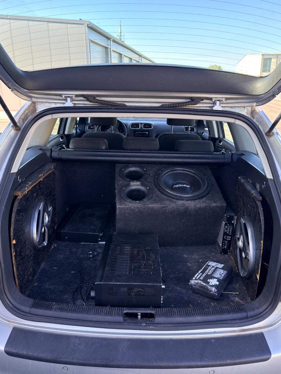 Volkswagen Golf 2010 — photo 15